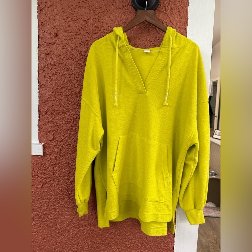 Old Navy Oversized Lightweight V-Neck Tunic Lime Real Estate Hoodie Size Medium